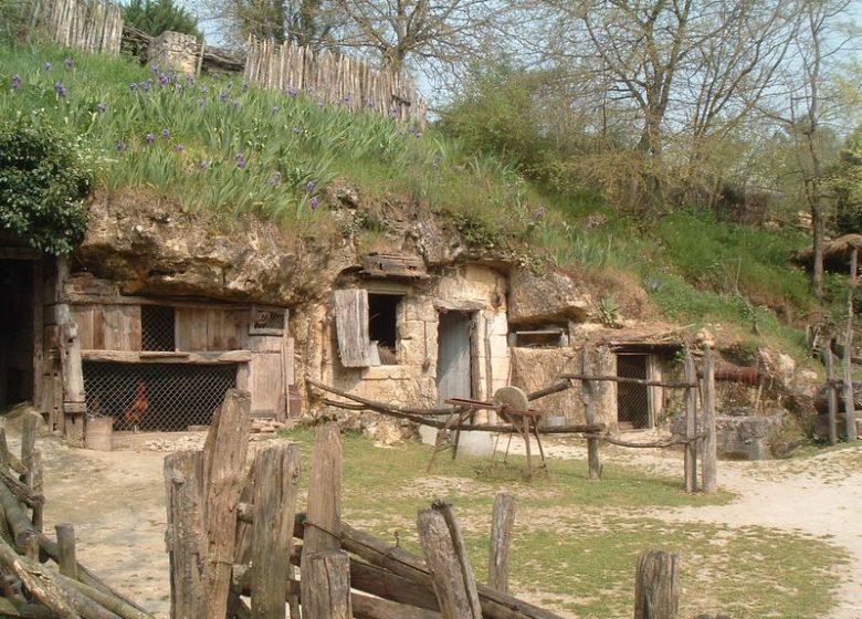 Vallée troglodytique des Goupillières